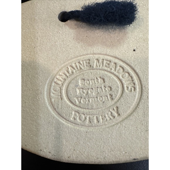 Mountain Meadows Pottery Plaque My Idea of Housework Is To Sweep Room With Glanc - Picture 5 of 7